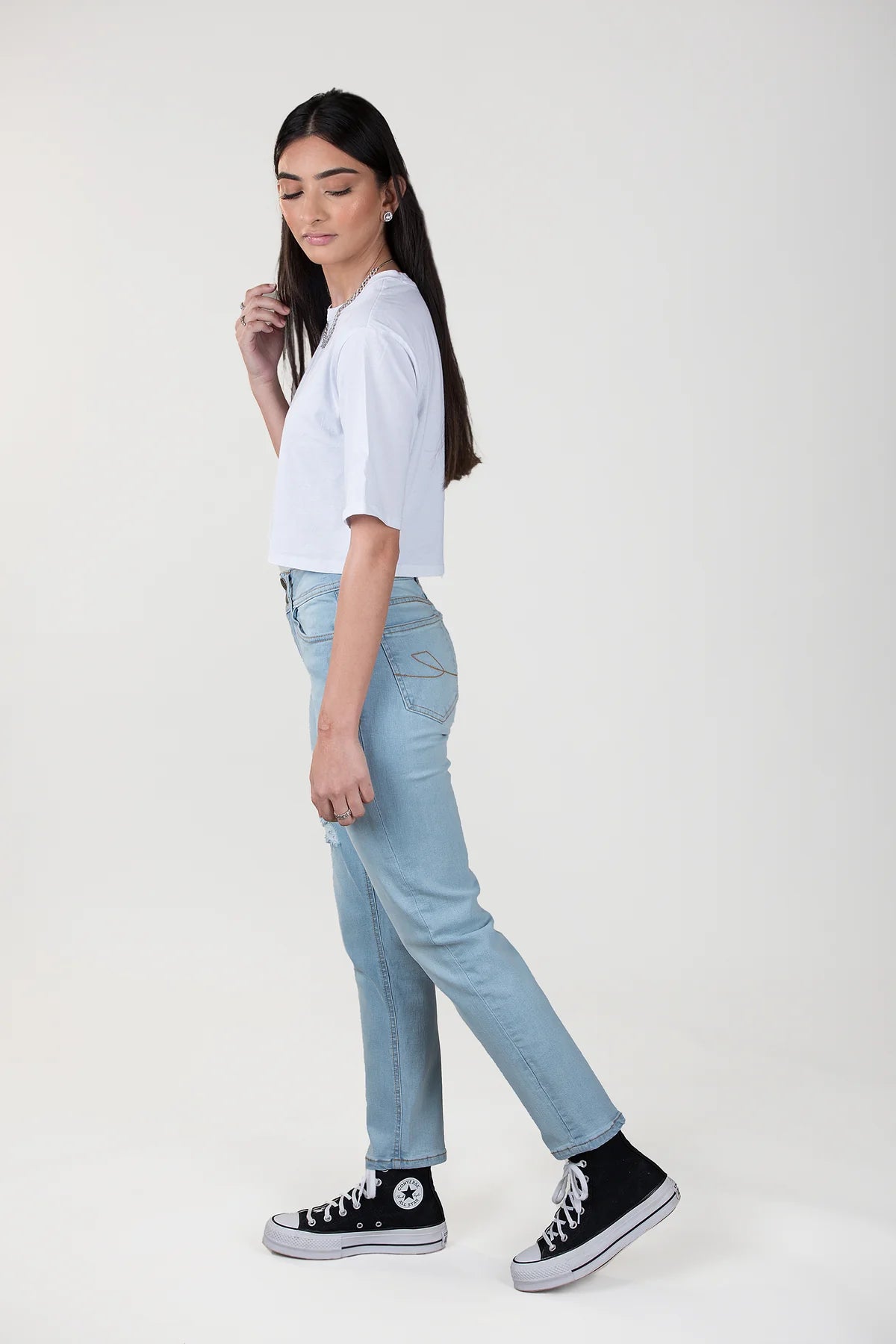 Sasha Straight Fit Jeans